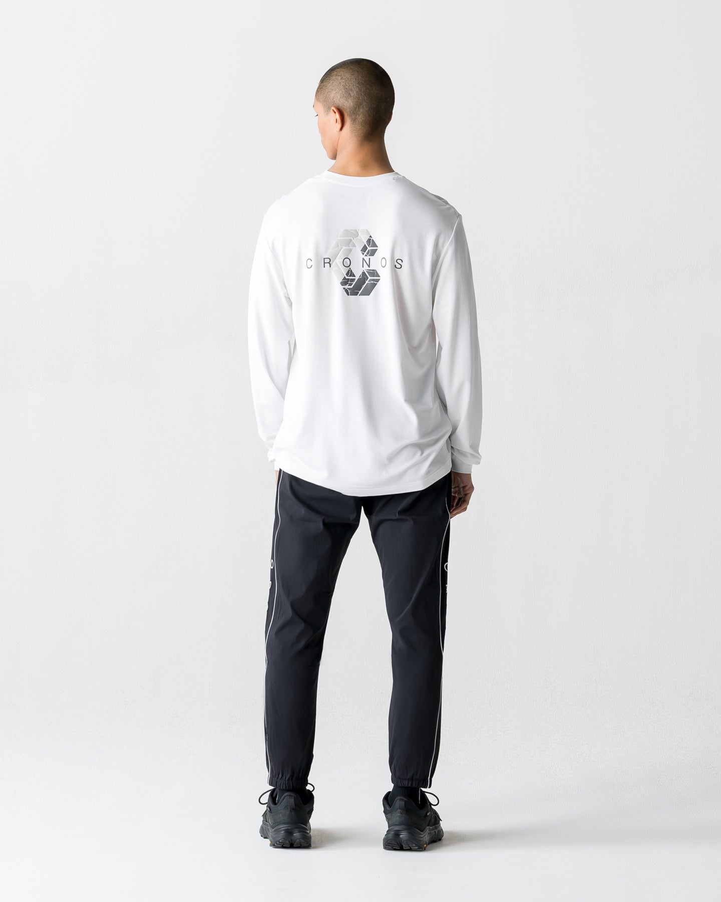 CRONOS BOLD BACK LOGO REGULARFIT T-SHIRT【WHITE】