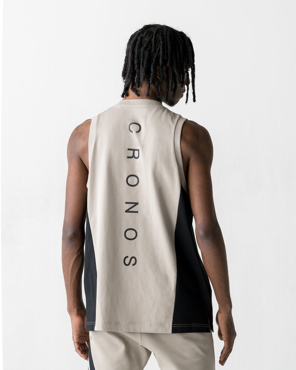CRONOS SPLIT  LOGO SLEEVELESS【GREIGE】