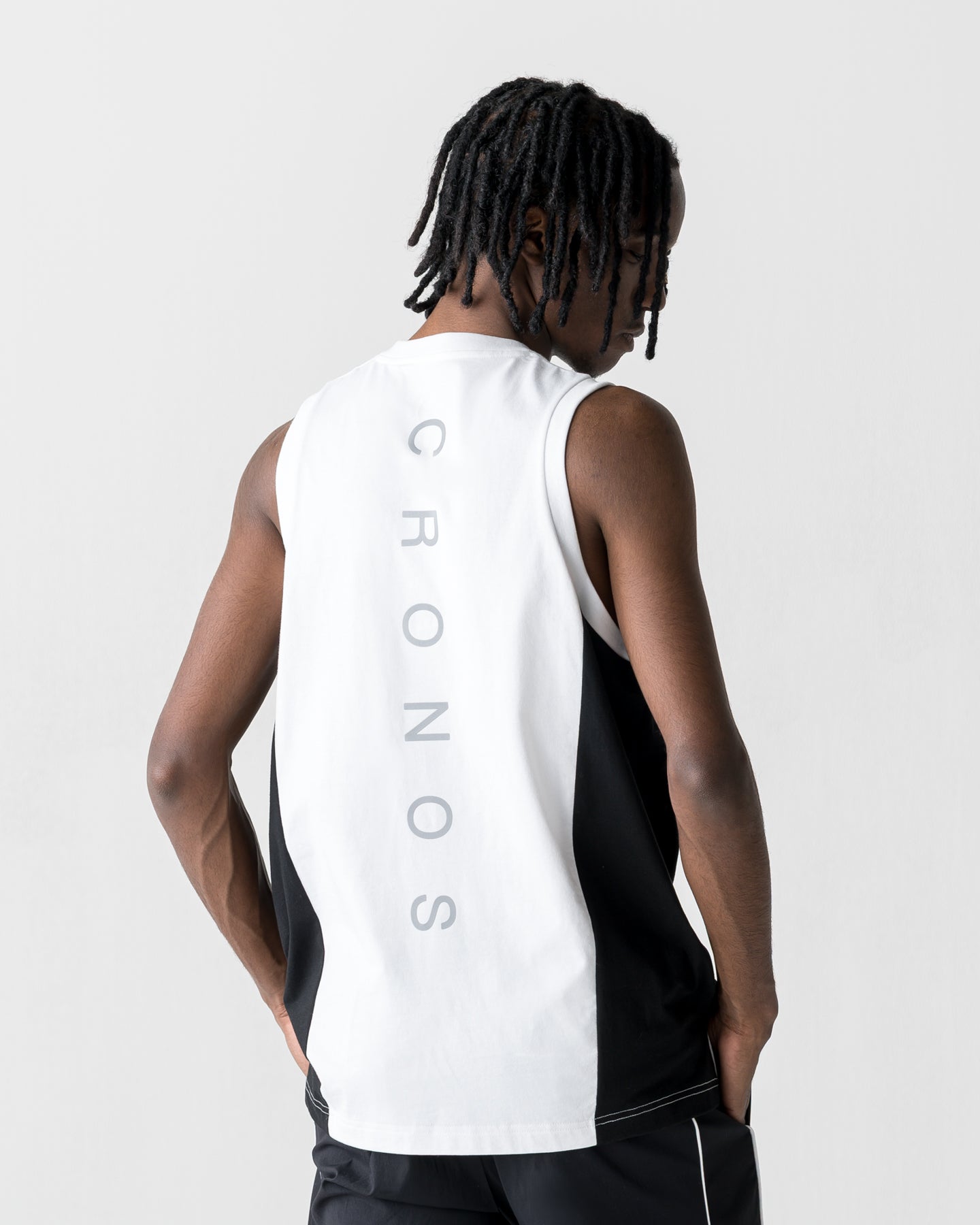 CRONOS SPLIT LOGO SLEEVELESS【WHITE】