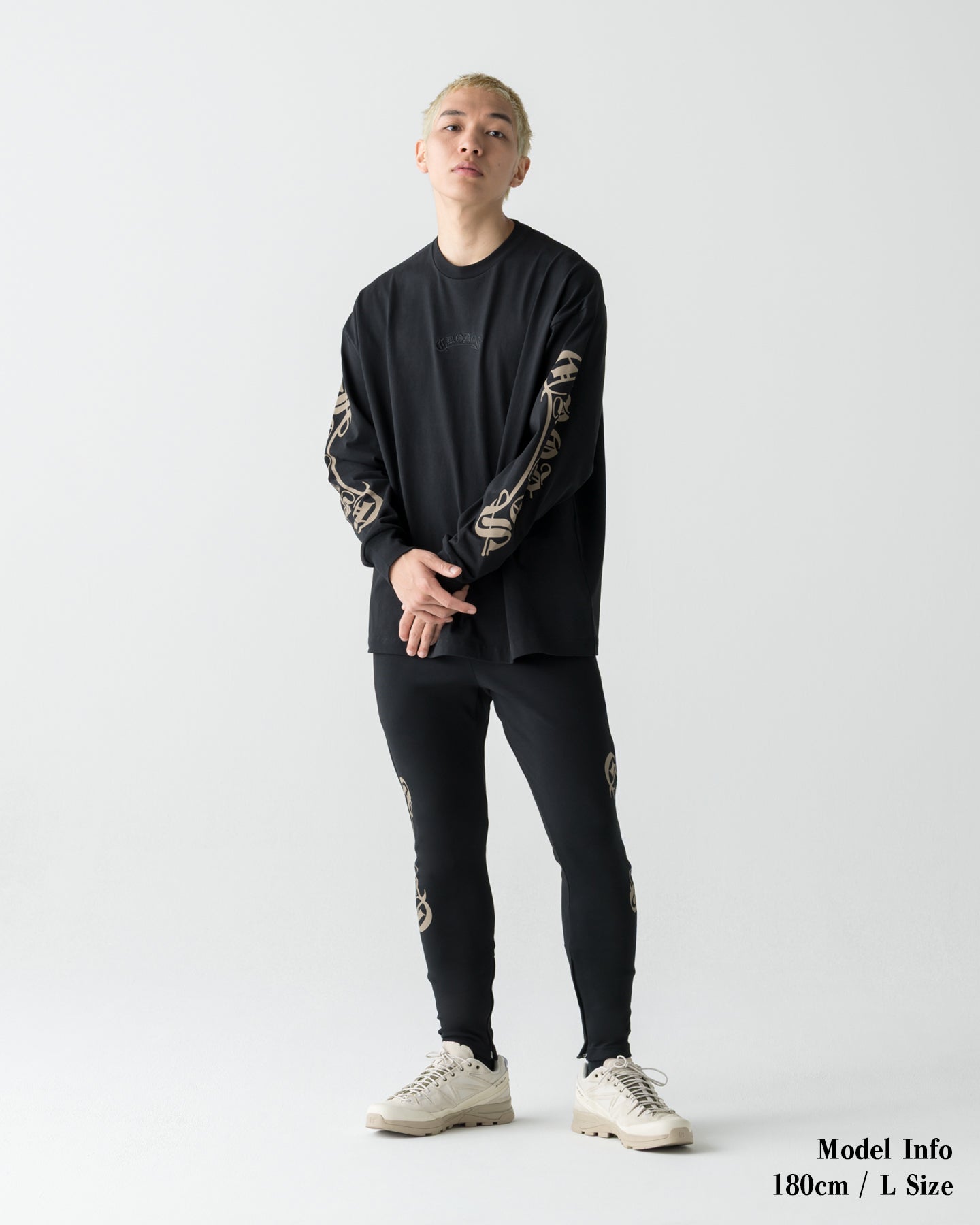 CRONOS CROSSLINE PANTS【BLACK×GREIGE】 CRONOS BLACKLETTER SKINNY PANTS【BLACK×GREIGE】