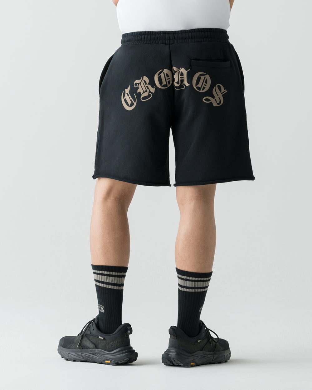CRONOS BLACKLETTER SHORTS【BLACK×GREIGE】
