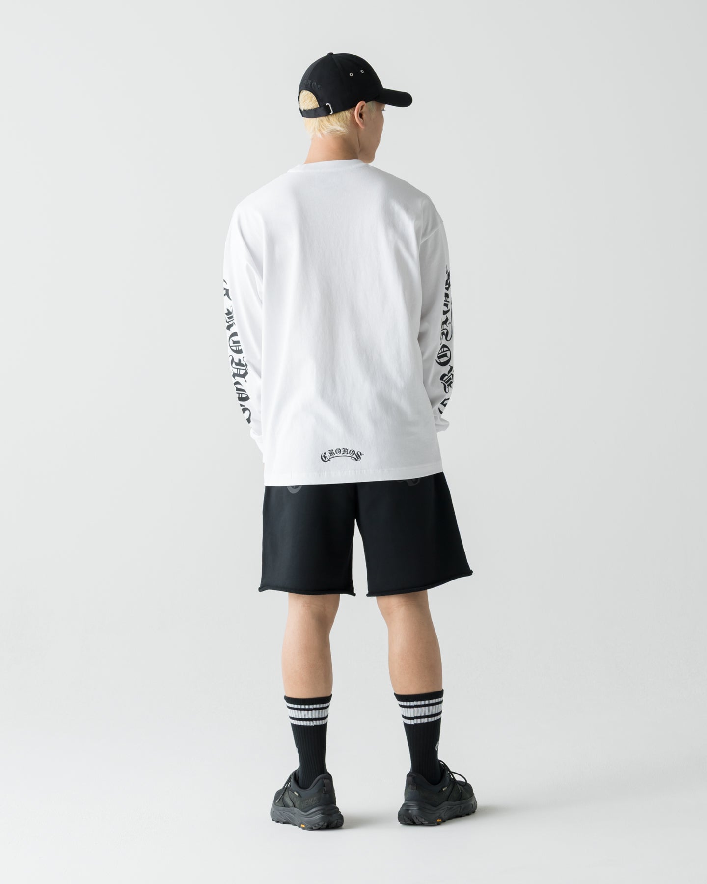 CRONOS BLACKLETTER SHORTS【BLACK】