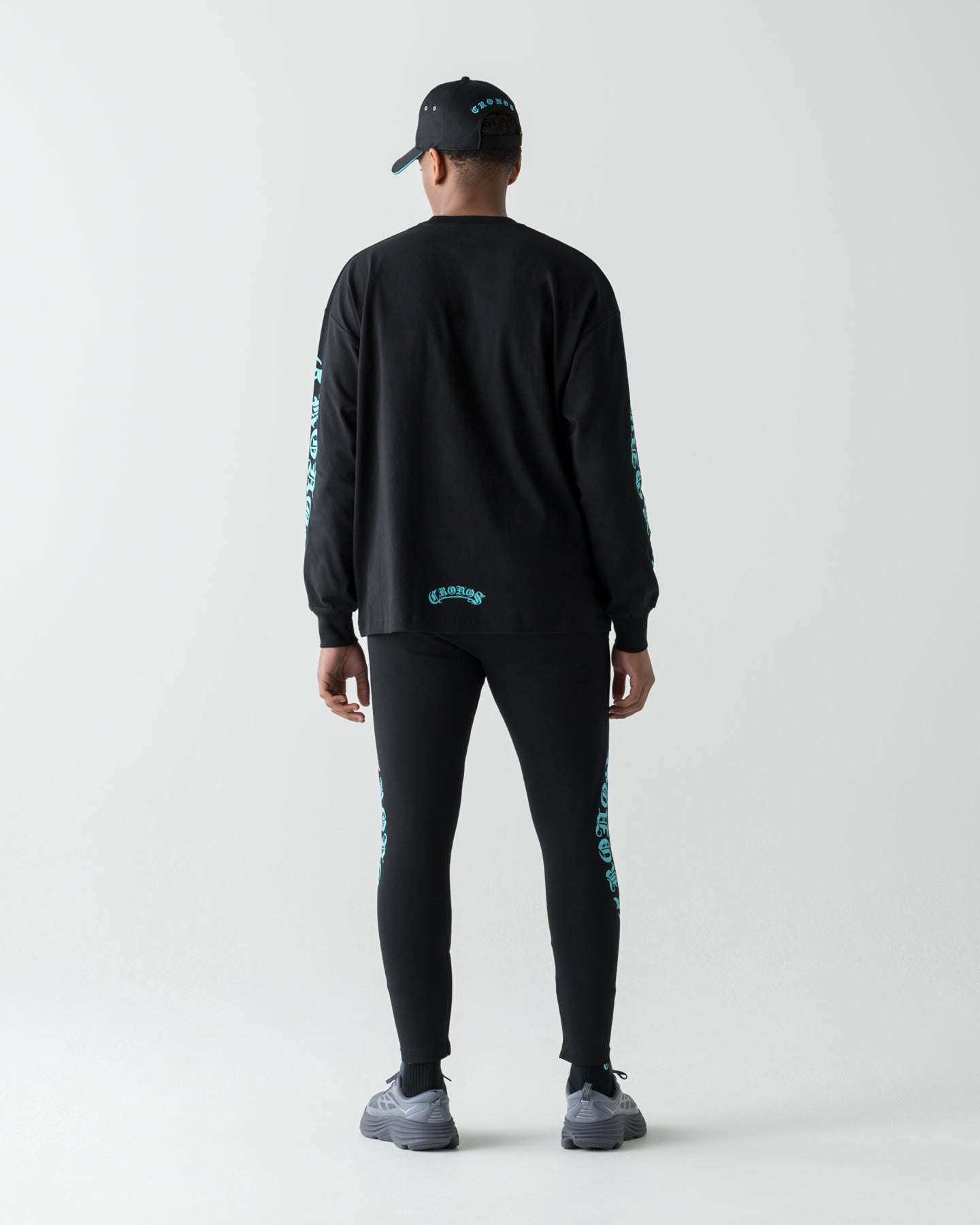 CRONOS BLACKLETTER L/S TEE【BLACK×T.BLUE】