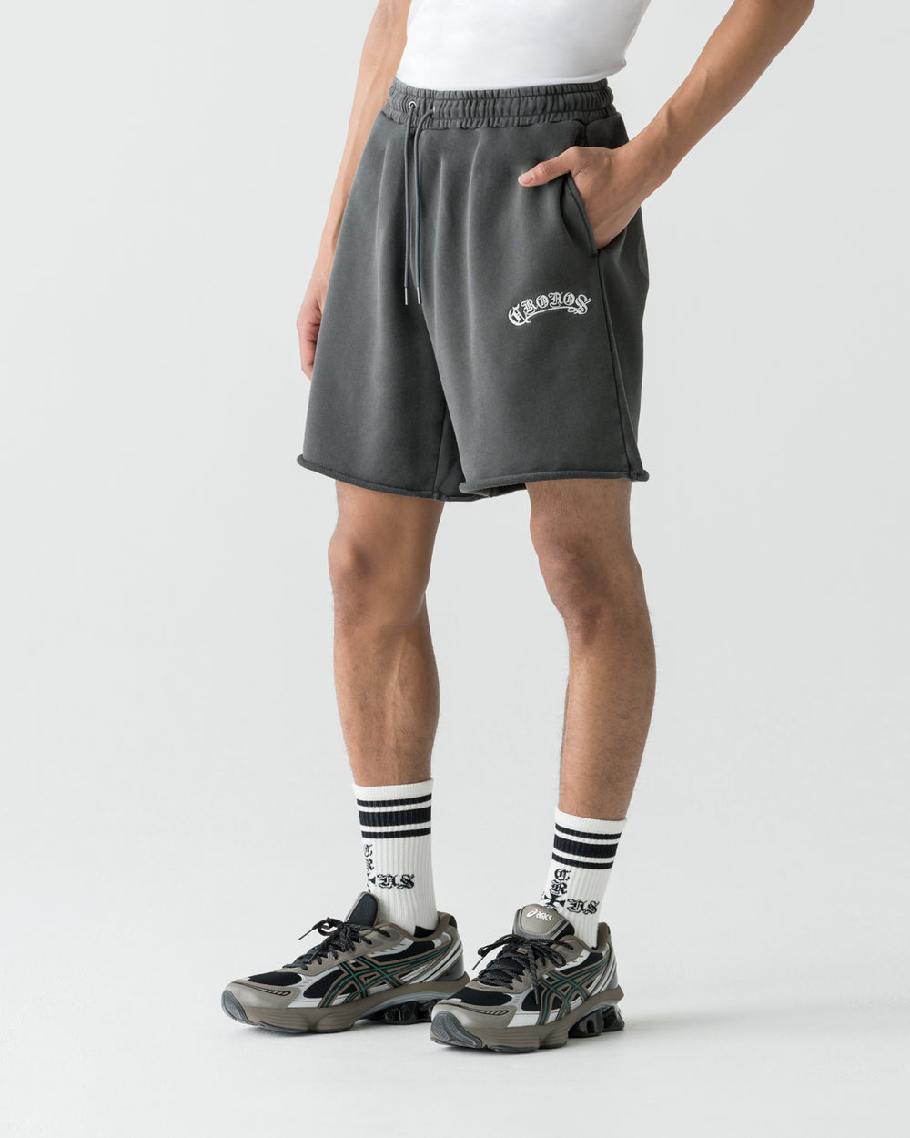 CRONOS BLACKLETTER SHORTS【V BLACK】