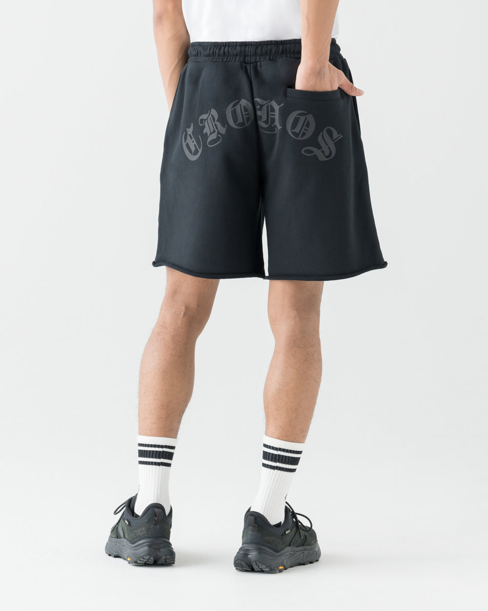 CRONOS BLACKLETTER SHORTS【BLACK】