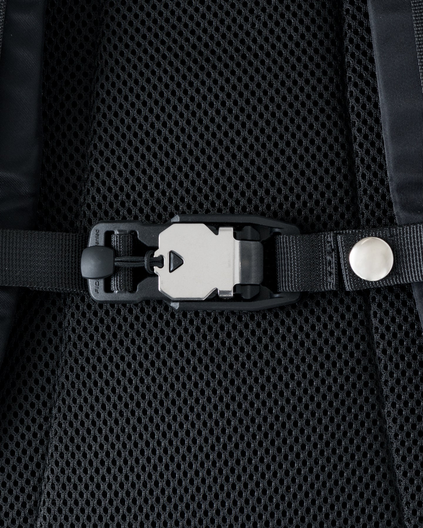 CRONOS ACTIVE CARRY BACKPACK【BLACK】