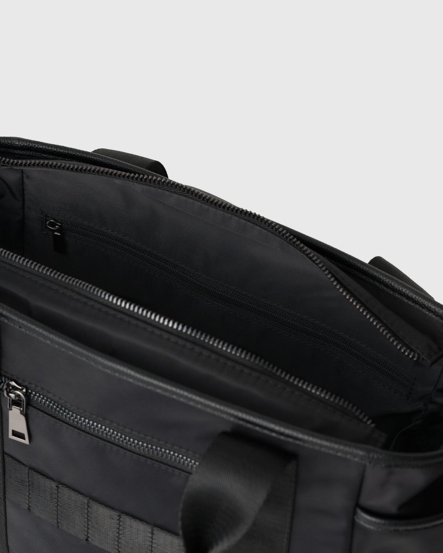 CRONOS BLACK ROUND TOTE BAG【BLACK】