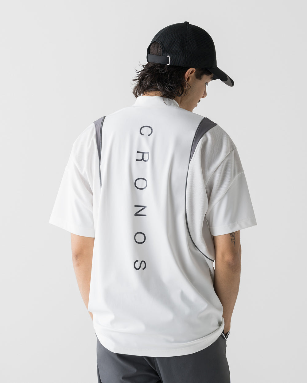 CRONOS BLACK ACTIVE MESH MOCK NECK【WHITE】