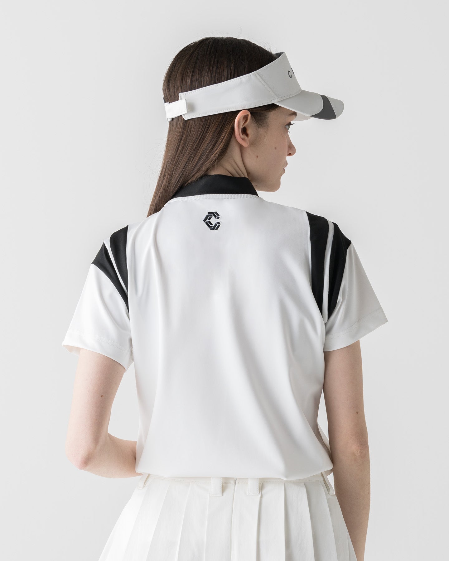 CRONOS BLACK WOMEN ROUND MOCK NECK TEE【WHITE】