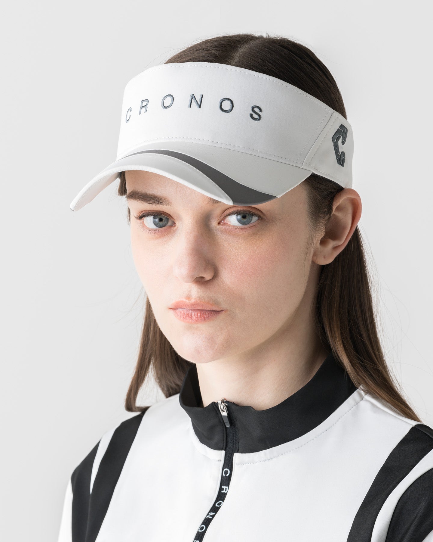 mimi❣️CRONOS レディース ゴルフウェア CRONOS」から、タレント「ユージ」氏が手掛けるゴルフライン「CRONOS