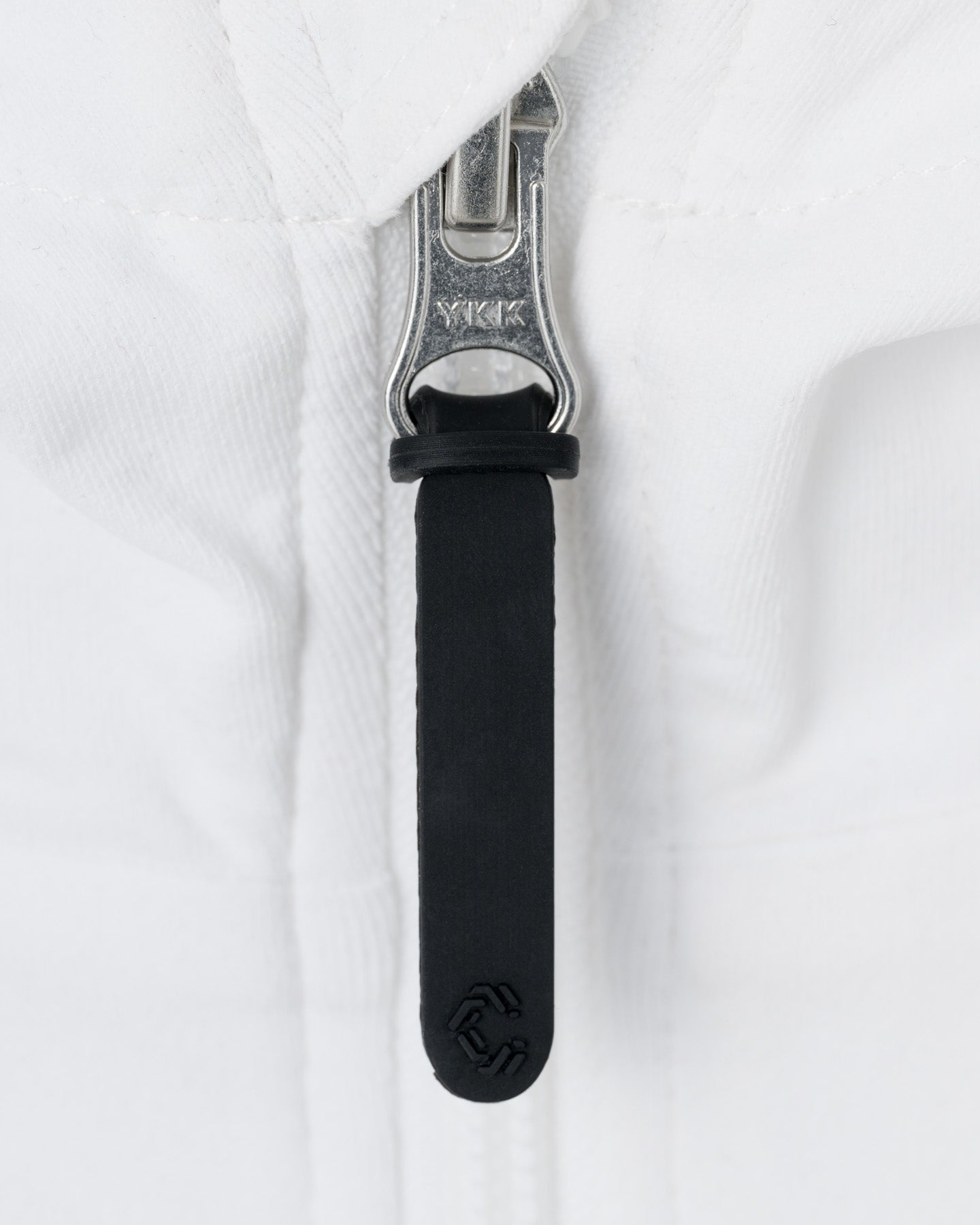 CRONOS COOLING RASH HOODIE【WHITE x BLACK】