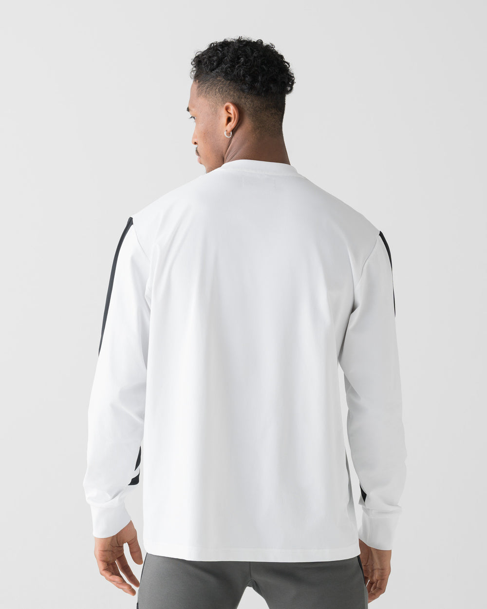 LS-2611 [WHITE x BLACK]