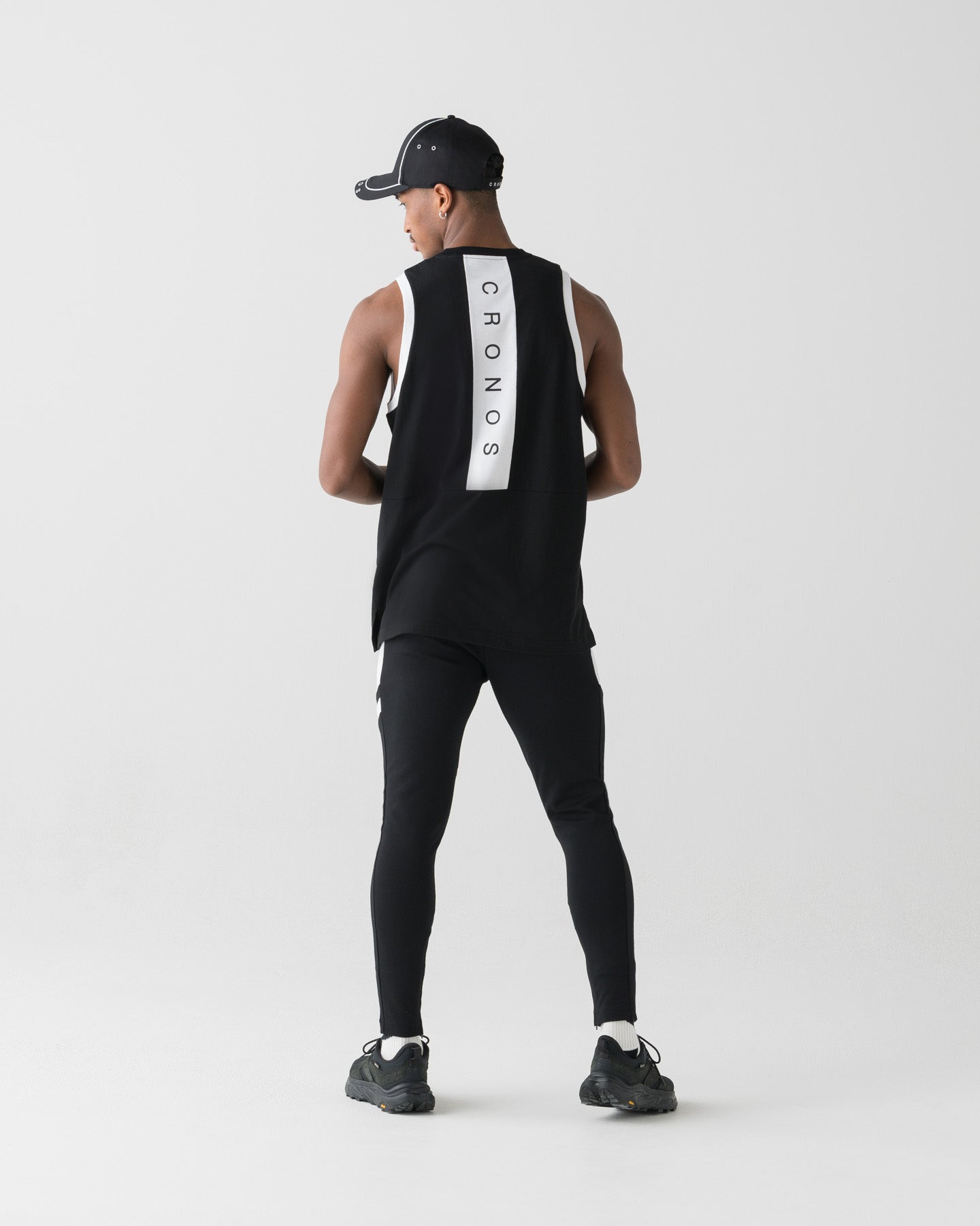 CRONOS DAILY ACTIVE SLEEVELESS【BLACK】
