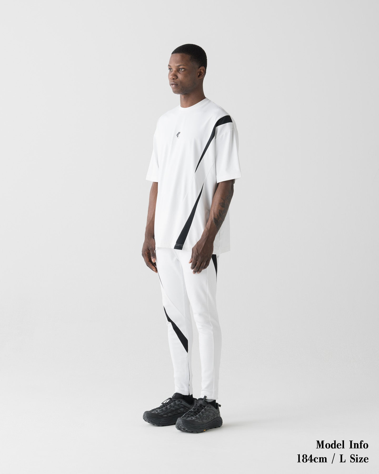 CRONOS GEOMETRIC LINE S/S TEE【WHITE】