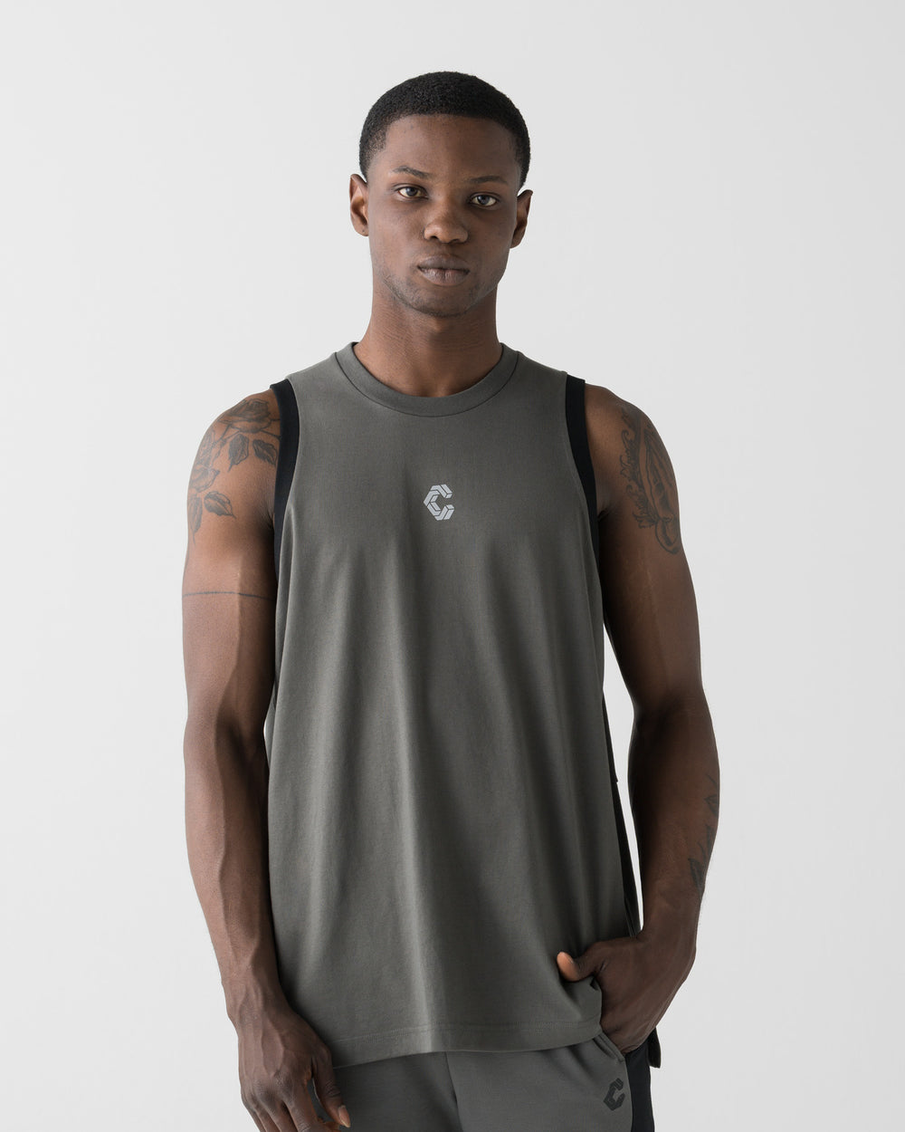 CRONOS DAILY ACTIVE SLEEVELESS【D.GRAY】
