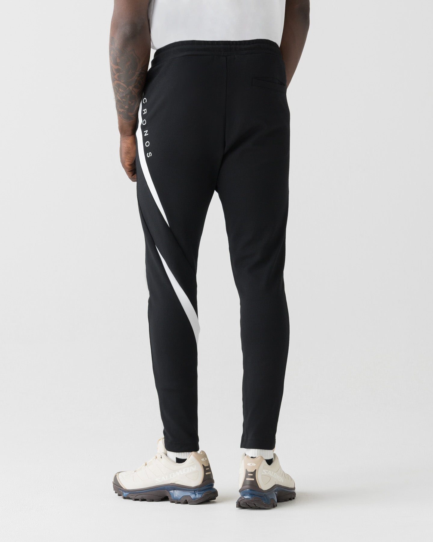 CRONOS スリムフィットスウェットパンツ CRONOS GEOMETRIC LINE SKINNY PANTS【BLACK】