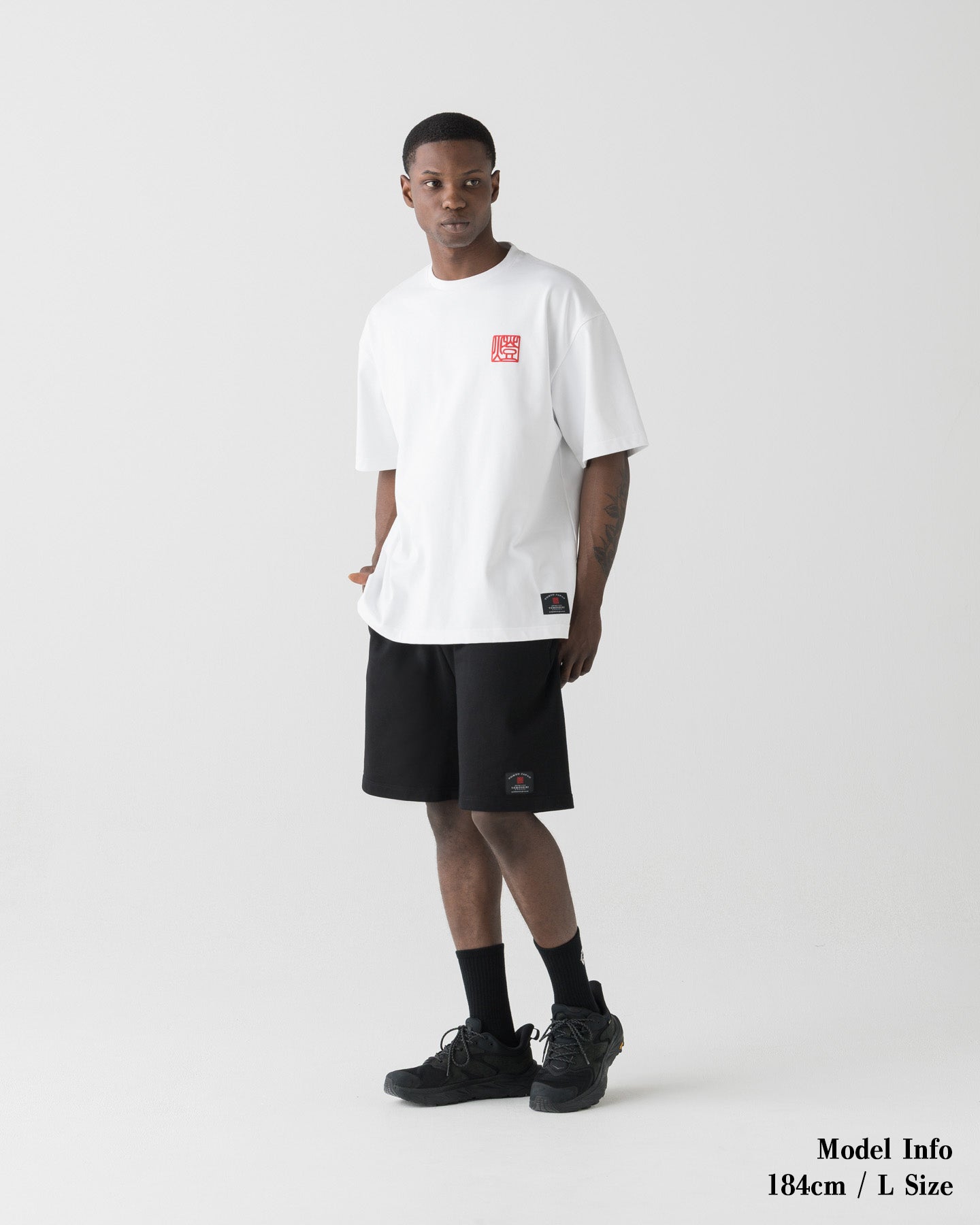 CRONOS TOMOSHIBI SERIES DARUMA EMBROIDERY S/S TEE【WHITE】