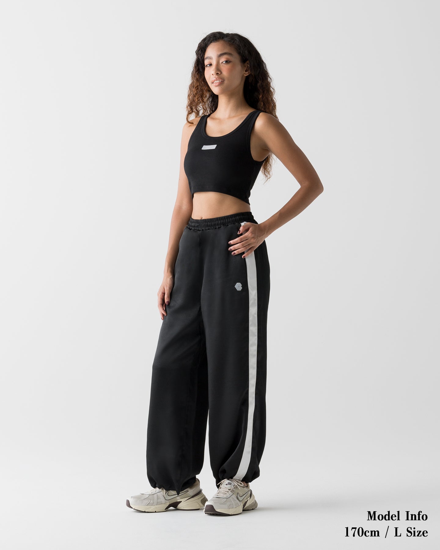 CRONOS WOMEN FIT CROPPED TANK TOP【BLACK】