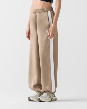 CRONOS WOMEN LOOSE SATIN PANTS【BROWN】