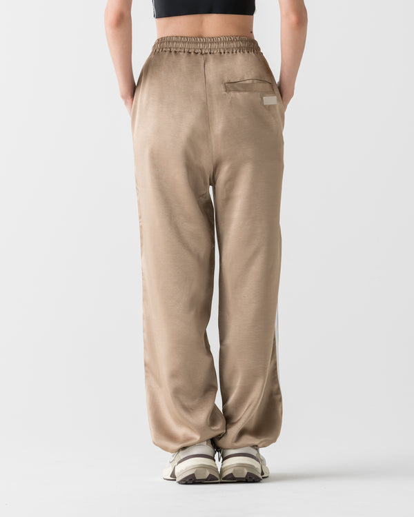 CRONOS WOMEN LOOSE SATIN PANTS【BROWN】