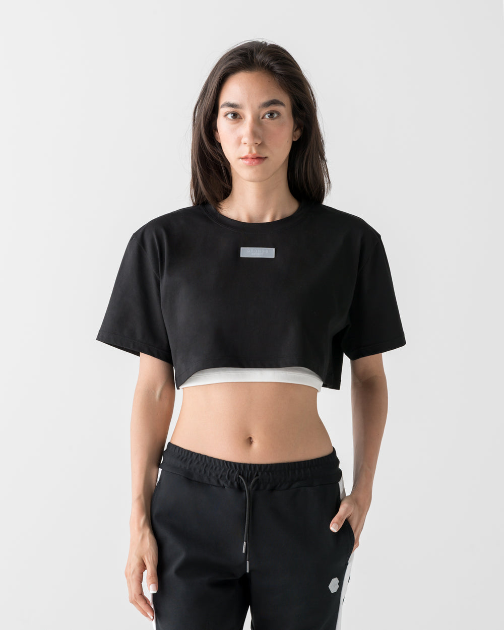 CRONOS WOMEN ALLDAY CROPPED T-SHIRT【BLACK】
