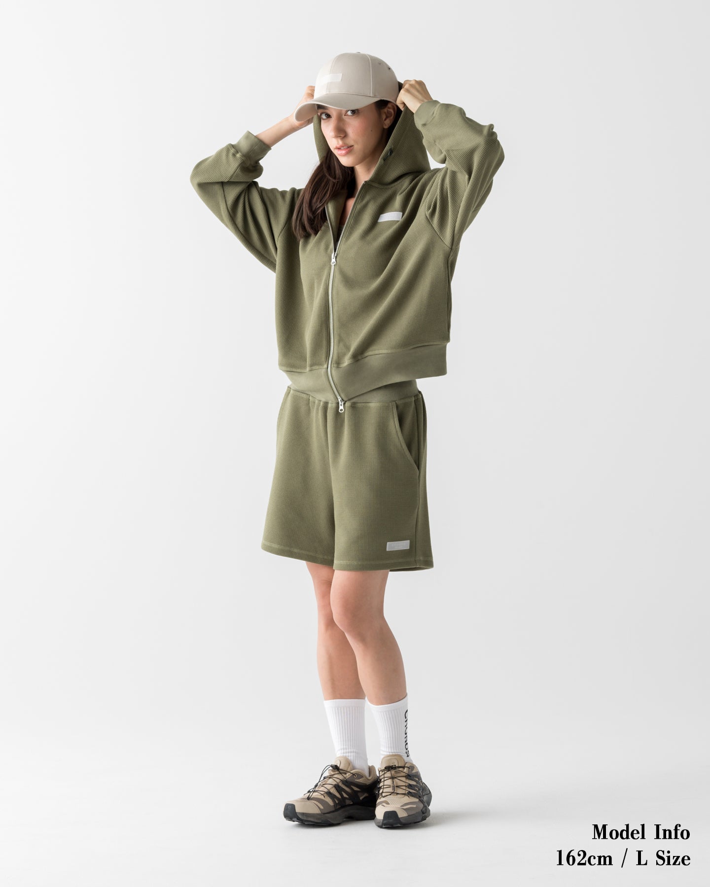 CRONOS WOMEN SHAPE CROPPED ZIP HOODIE【KHAKI】