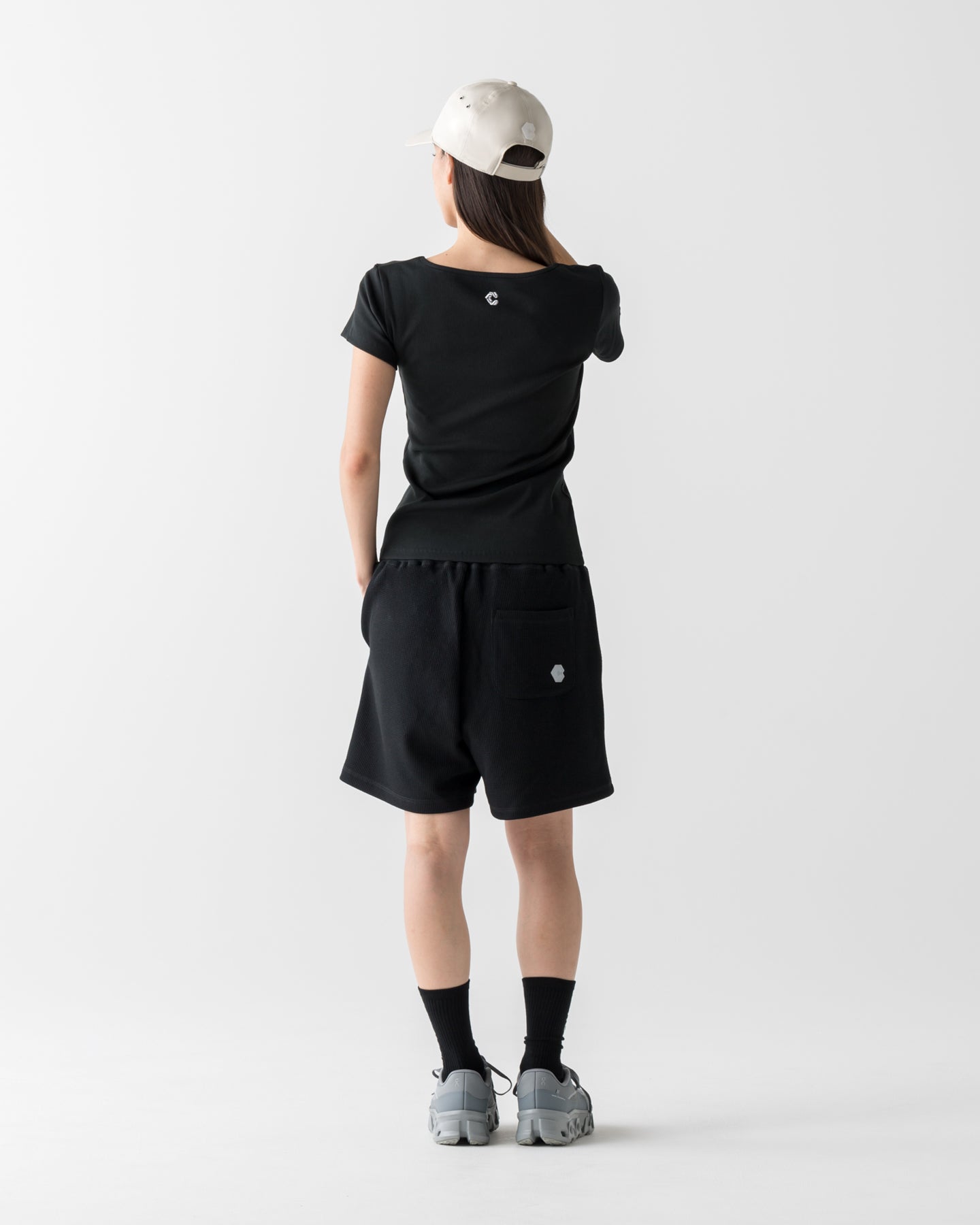 CRONOS WOMEN SHAPE SHORTS【BLACK】