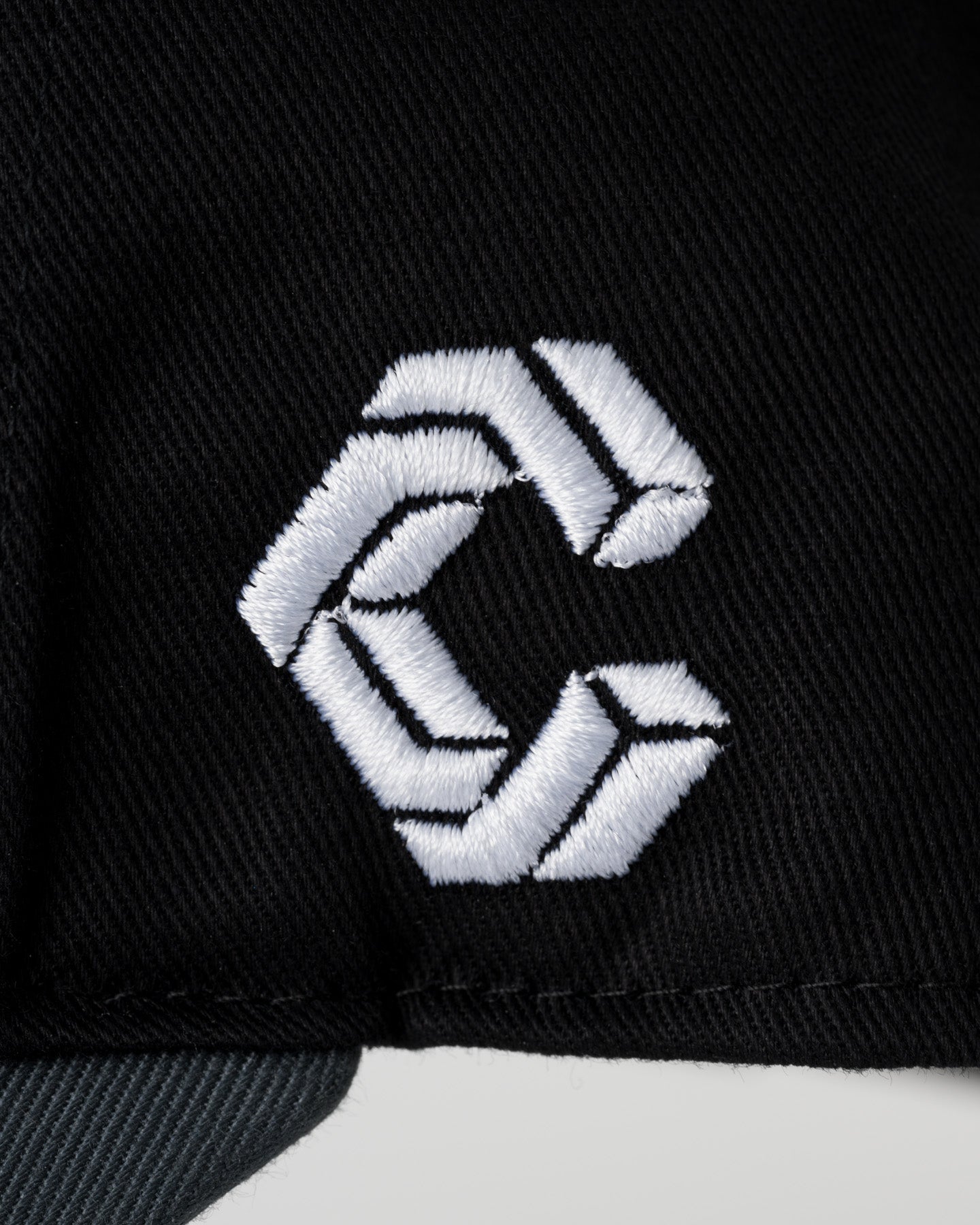 CRONOS LOGO DETAIL TWILL CAP【BLACK】