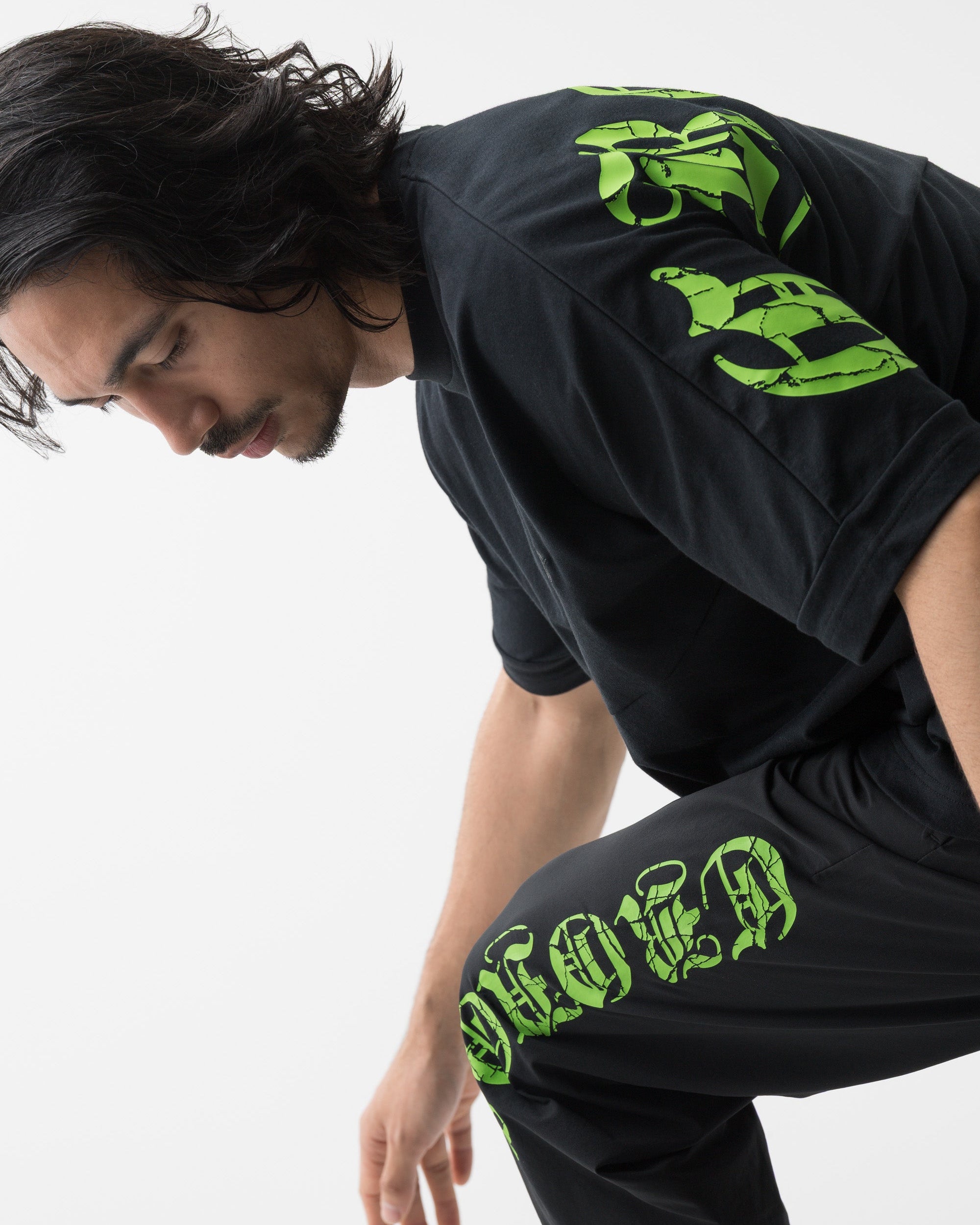 CRONOS MEN 5.20 WED 21:00 - RELEASE.