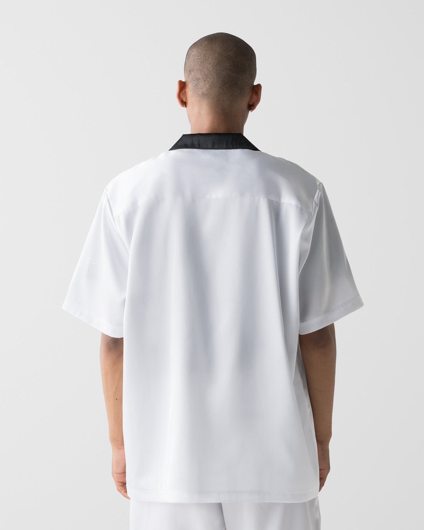 SH-2602 [WHITE]