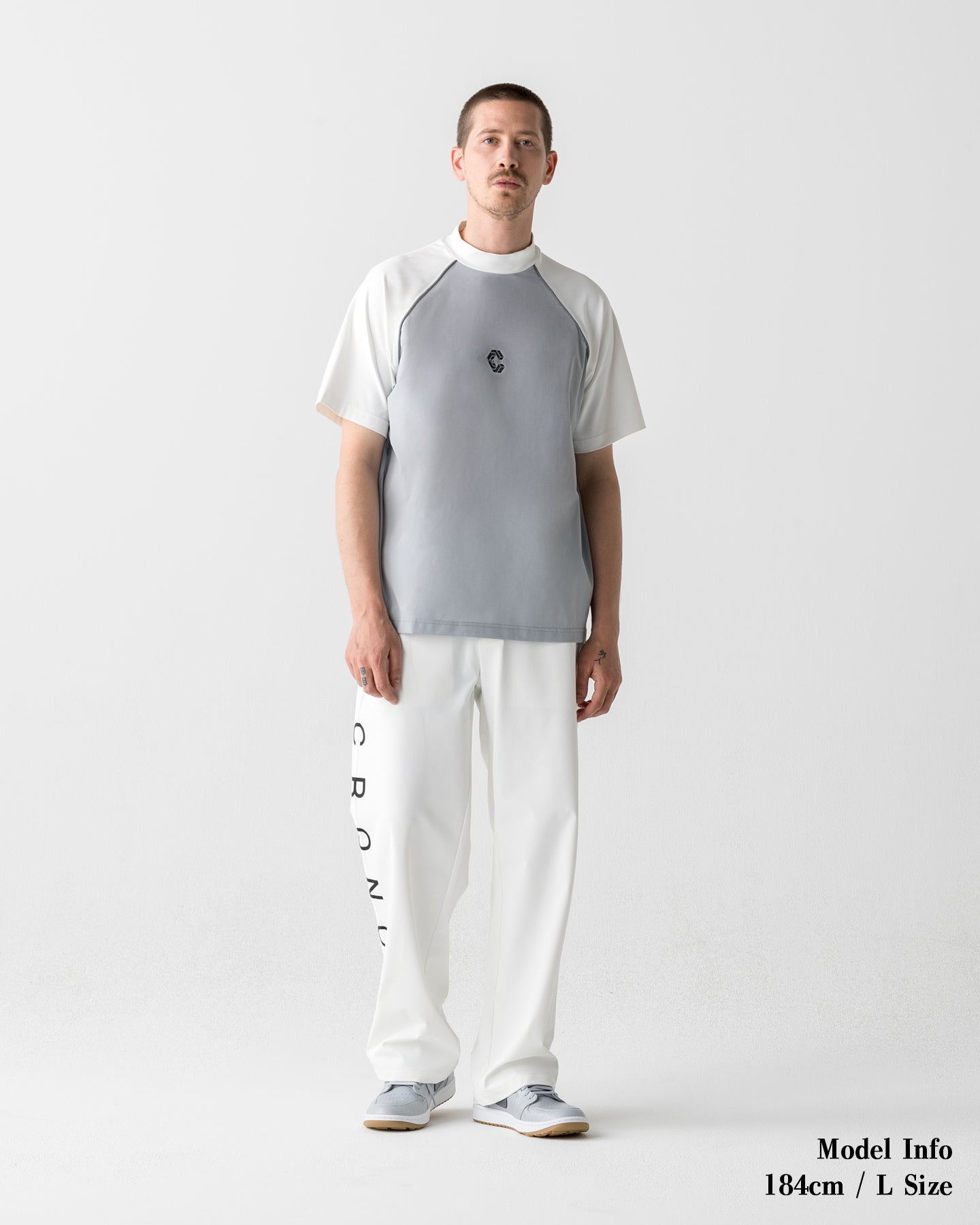 CRONOS BLACK SWITCHING MOCK NECK【WHITE×GRAY】