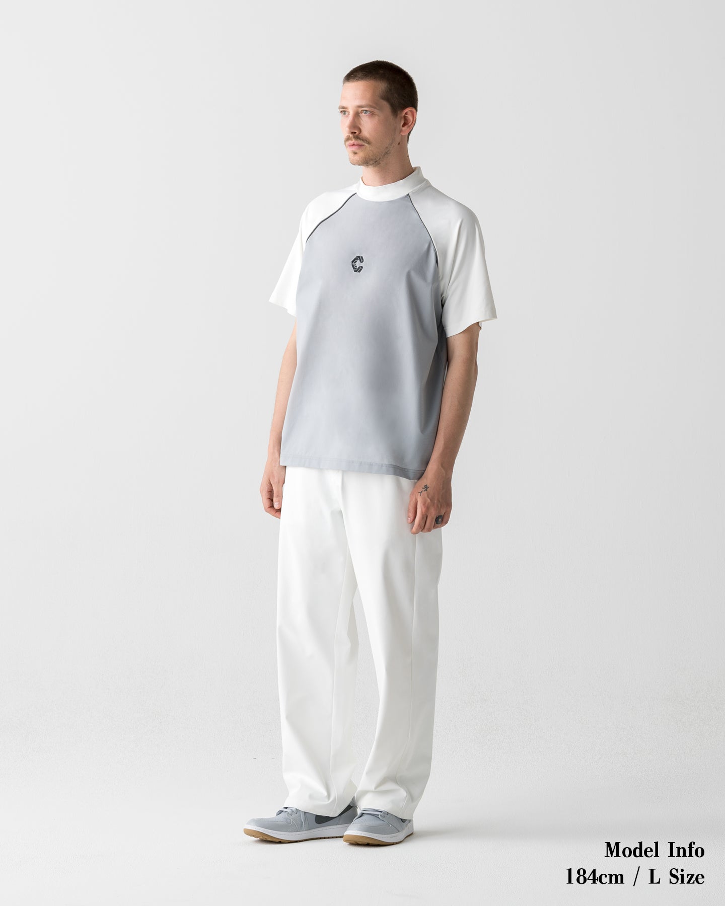 CRONOS BLACK SWITCHING MOCK NECK【WHITE×GRAY】