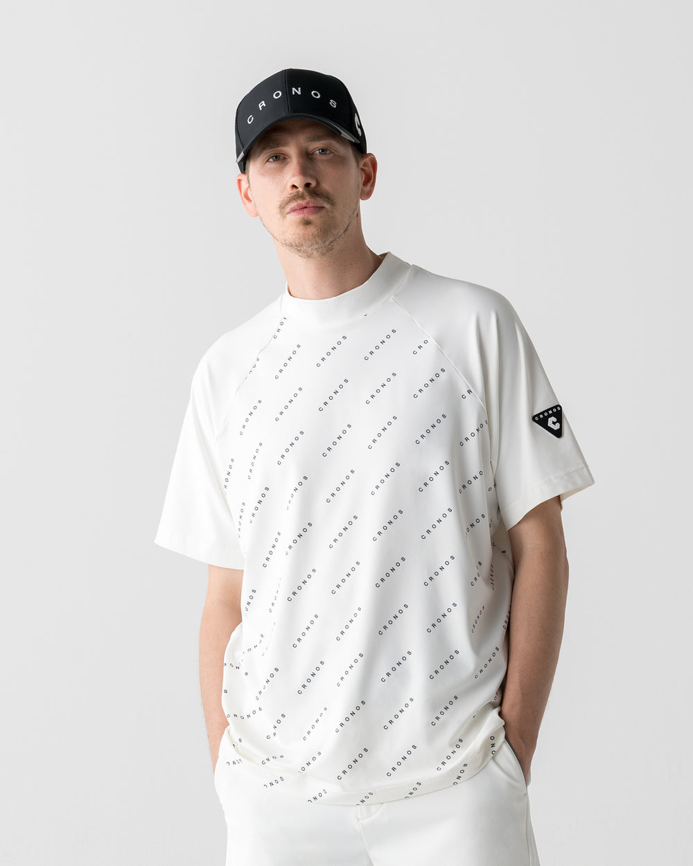 CRONOS BLACK MONOGRAM MOCK NECK【WHITE】