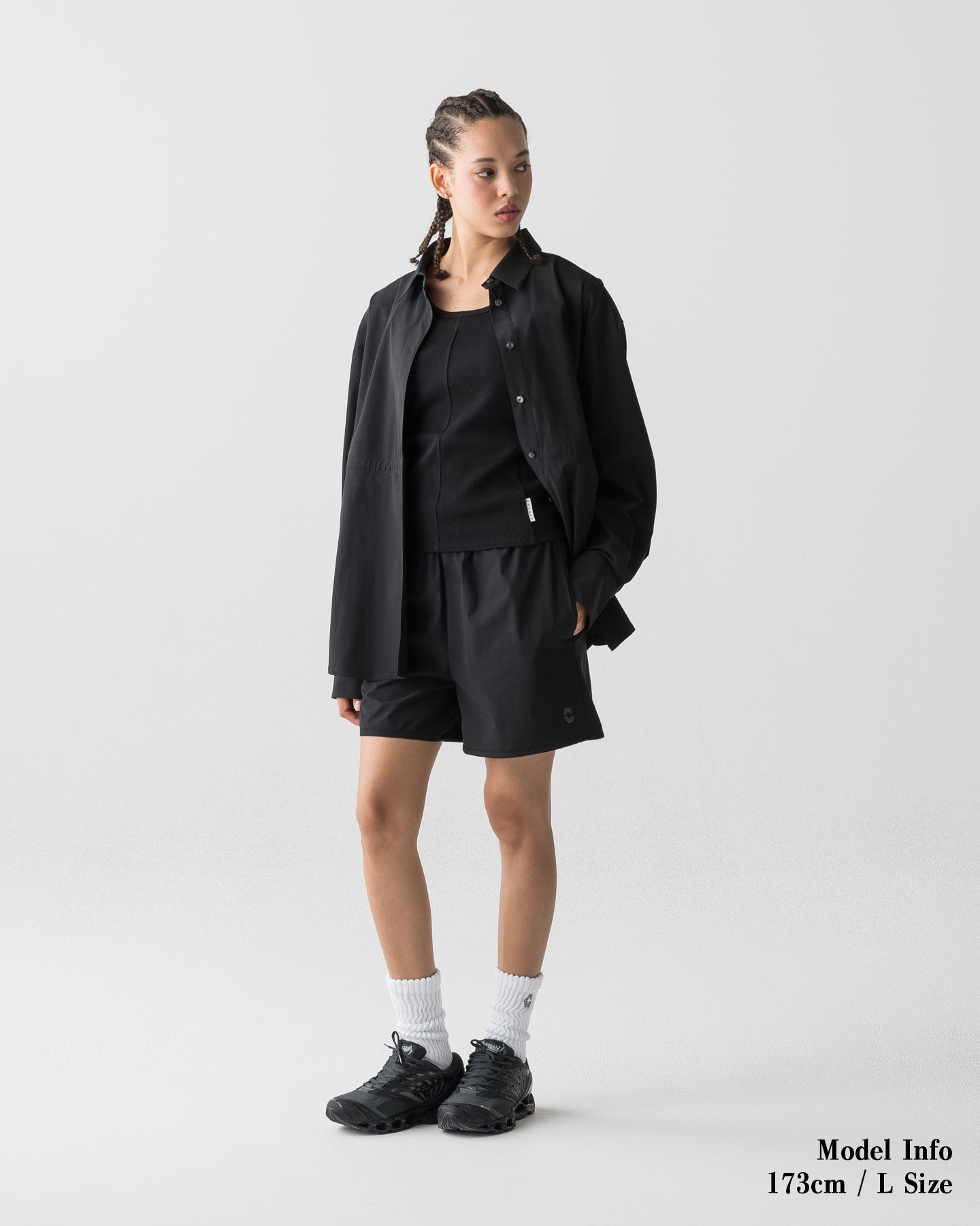 CRONOS WOMEN LIGHT STRETCH SHORTS【BLACK】