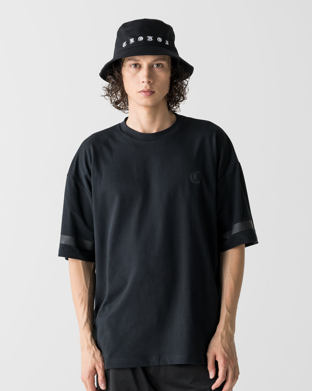CRONOS BLACKLETTER CIRCLE S/S TEE【BLACK×GREEN】