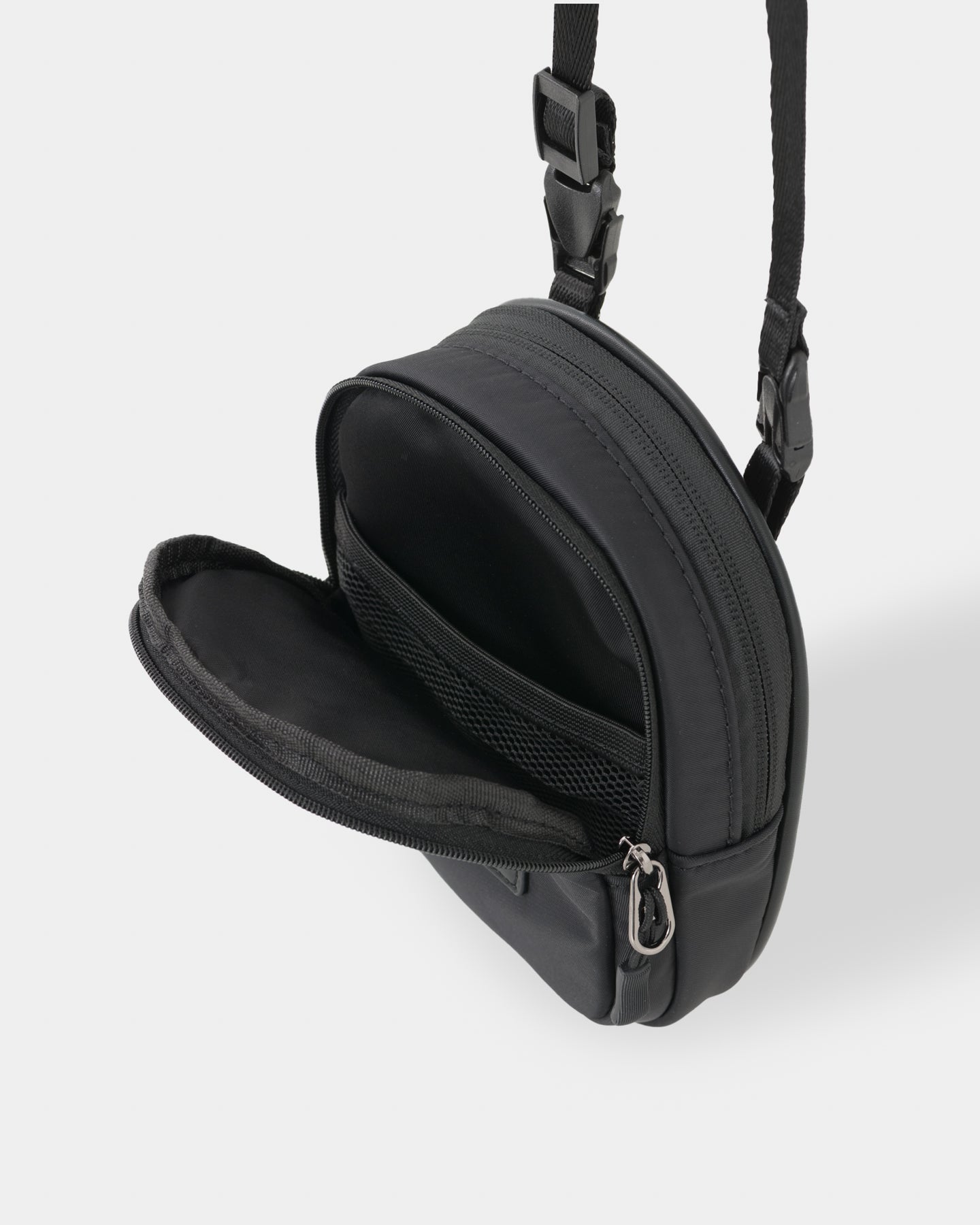 クロノスCRONOS CORE UTILITY BACKPACK 【BLACK】 CRONOS COMPACT UTILITY BAG【BLACK】