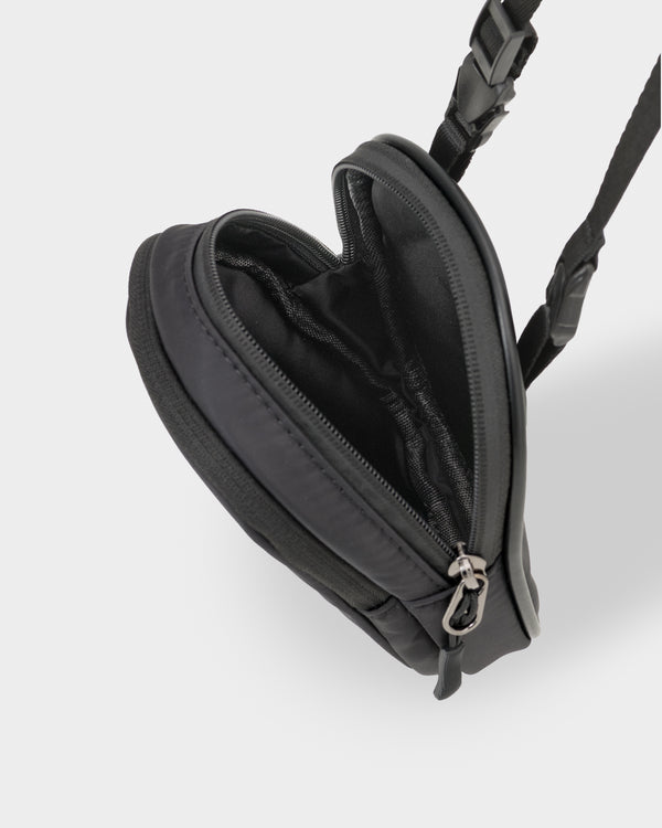 CRONOS COMPACT UTILITY BAG【BLACK】