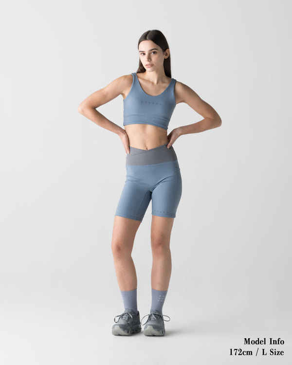 CRONOS WOMEN ESSENTIAL HALF LEGGINGS【BLUE】