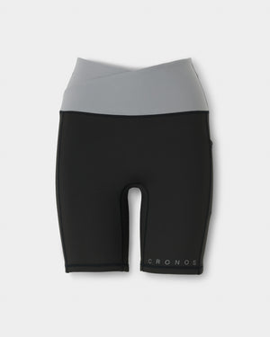 CRONOS WOMEN ESSENTIAL HALF LEGGINGS【BLACK】