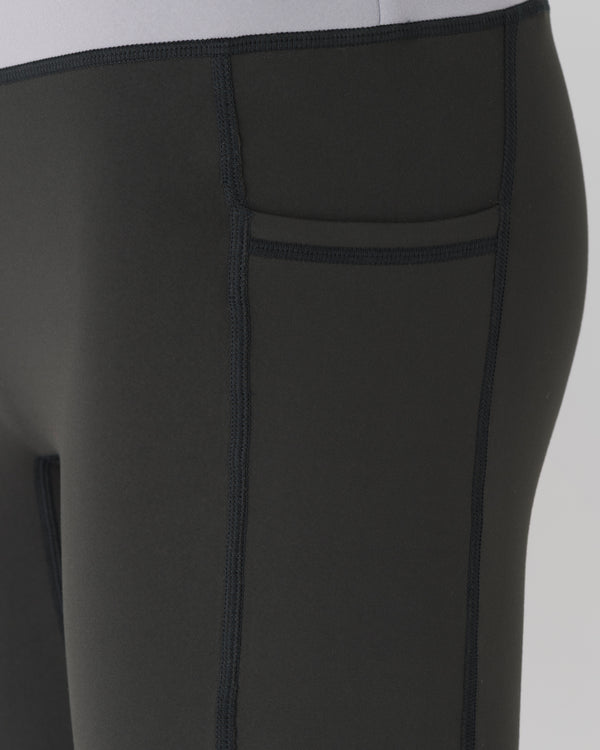 CRONOS WOMEN ESSENTIAL HALF LEGGINGS【BLACK】
