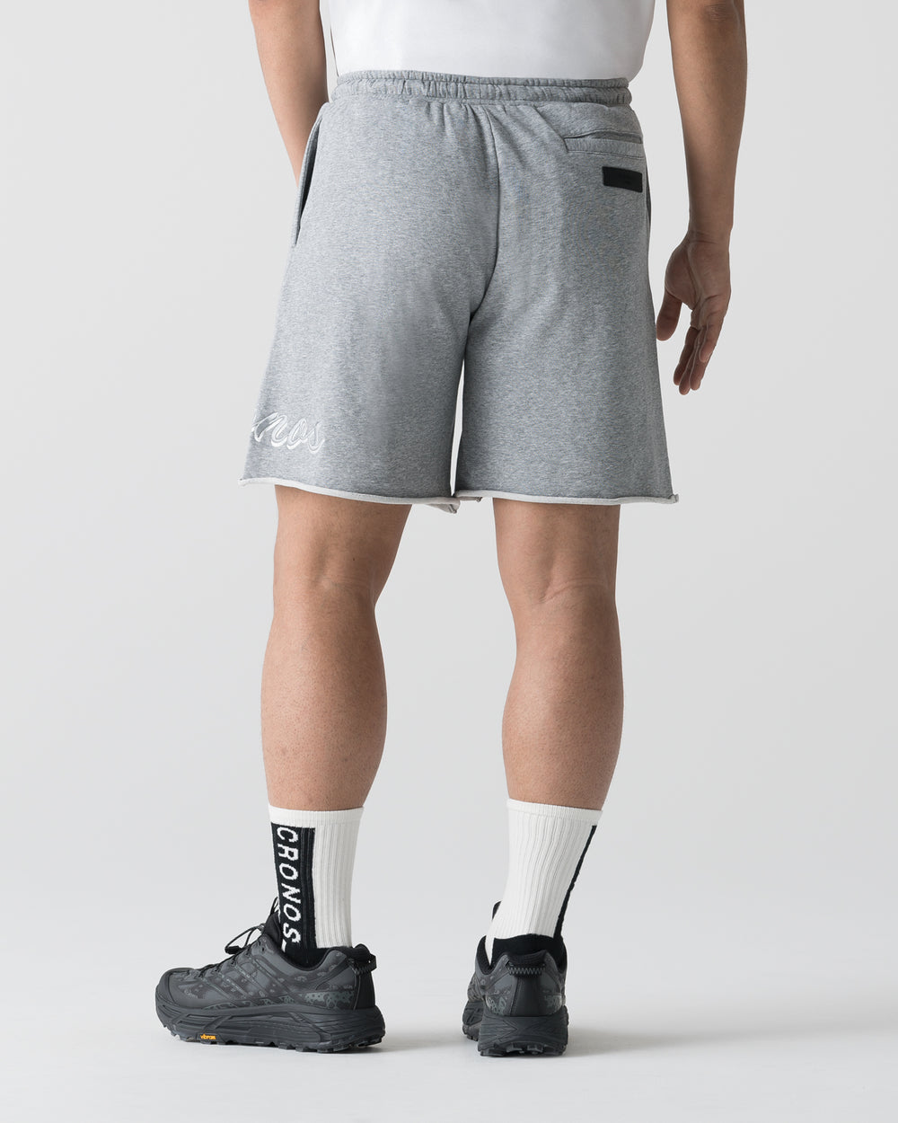 CRONOS SCRIPT RAW HEM SHORTS【M.GRAY】