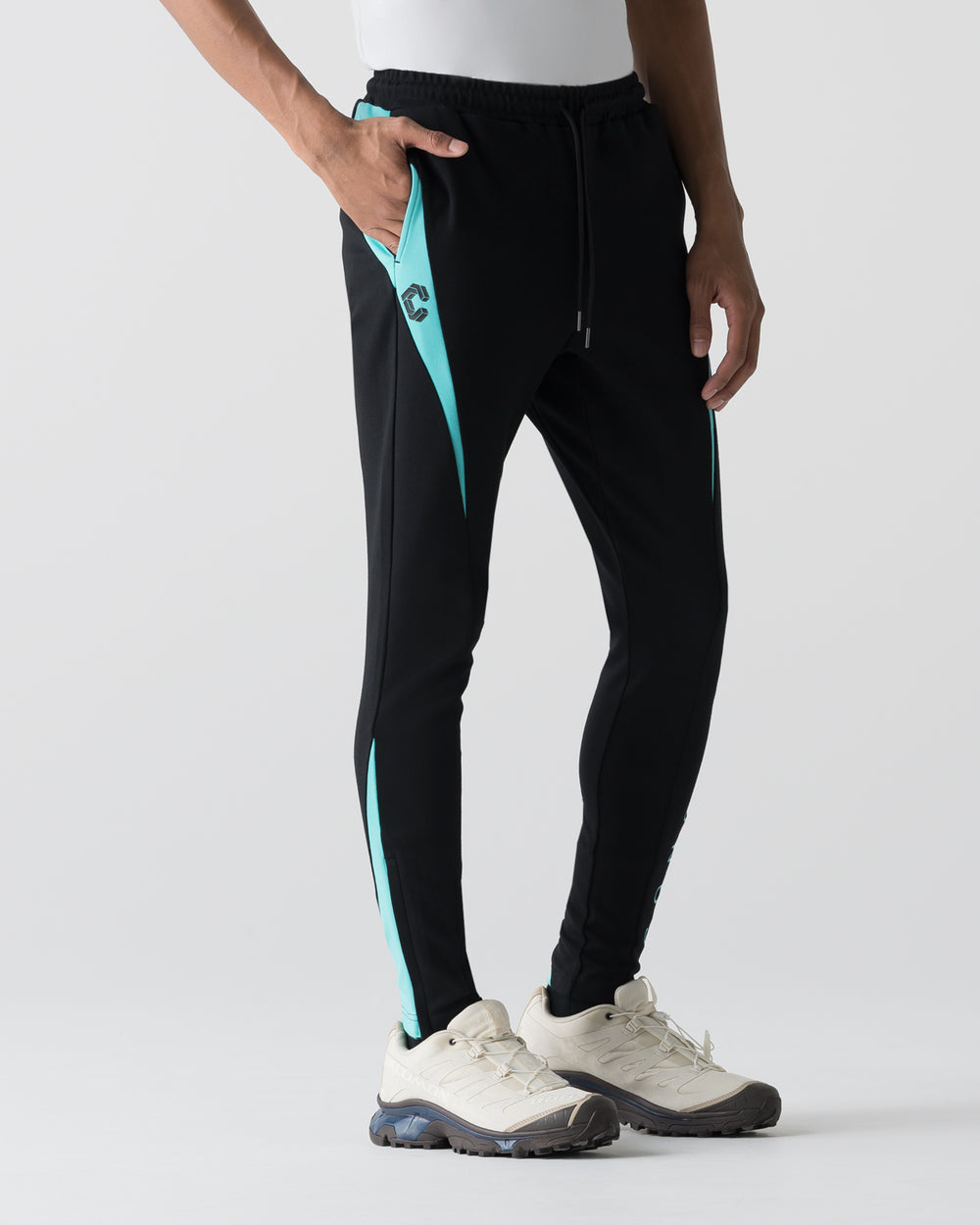 CRONOS CONTOUR SKINNY PANTS【BLACK×T.BLUE】