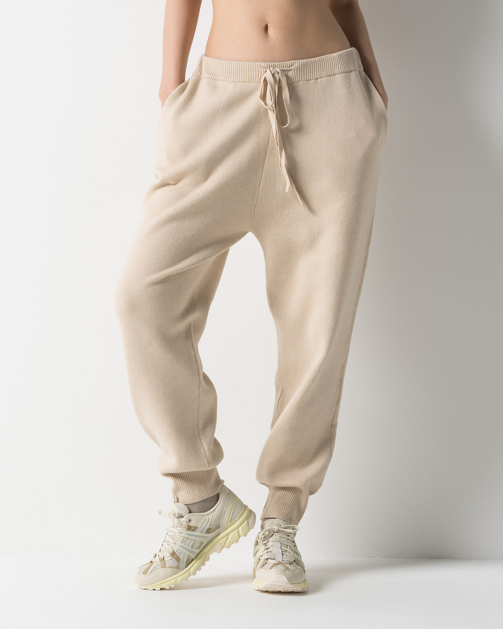 CRONOS WOMEN WARM SWEAT PANTS【BEIGE】