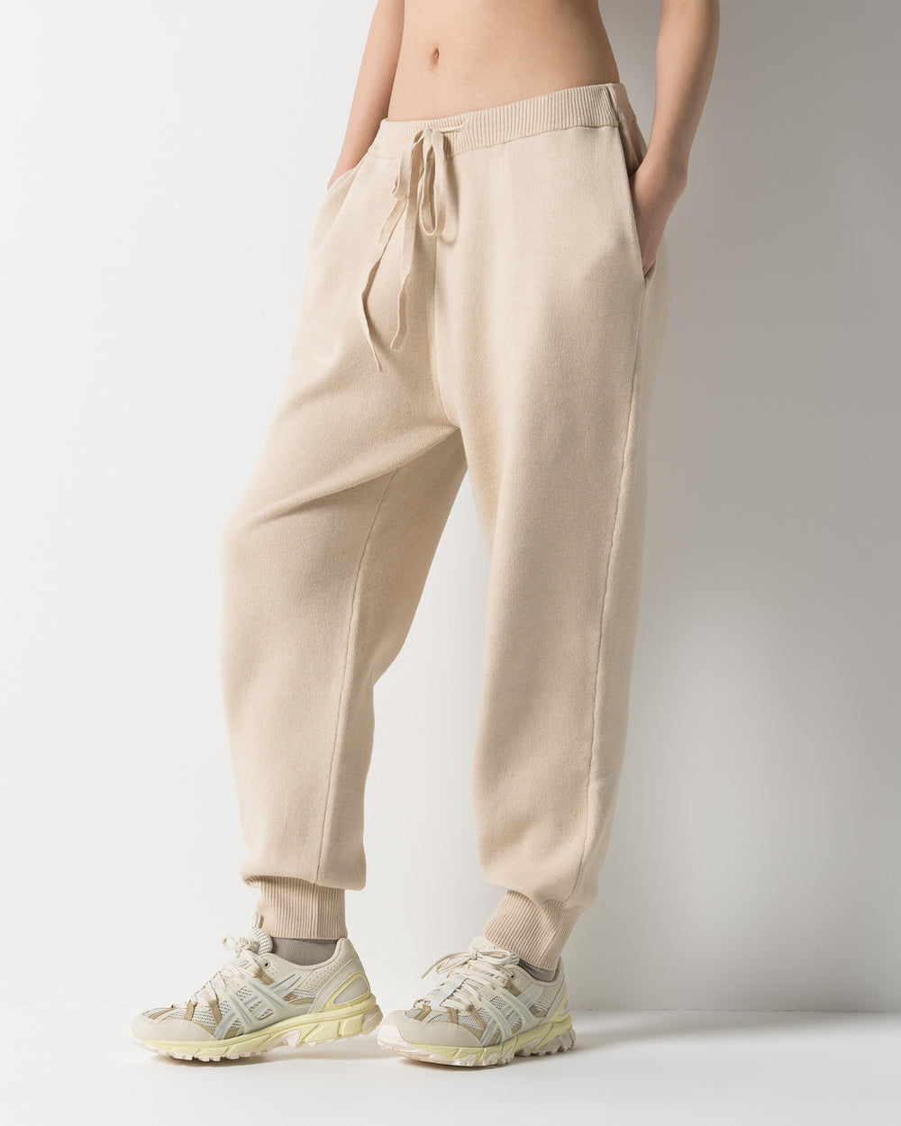 CRONOS WOMEN WARM SWEAT PANTS【BEIGE】