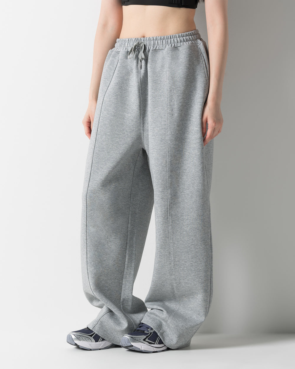 CRONOS WOMEN LIGHTWEIGHT SWEAT PANTS【GRAY】