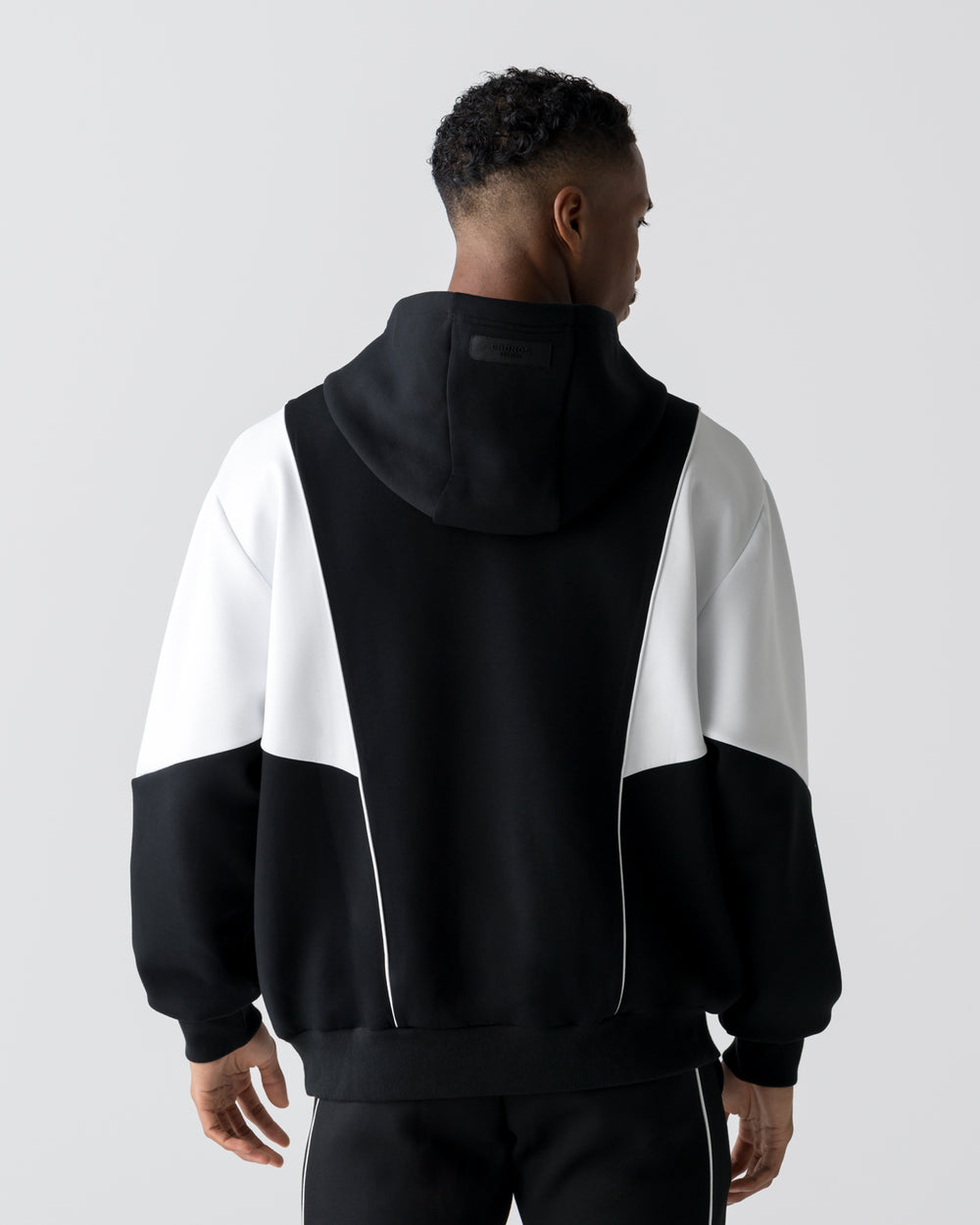 CRONOS ANGLE HOODIE【BLACK】