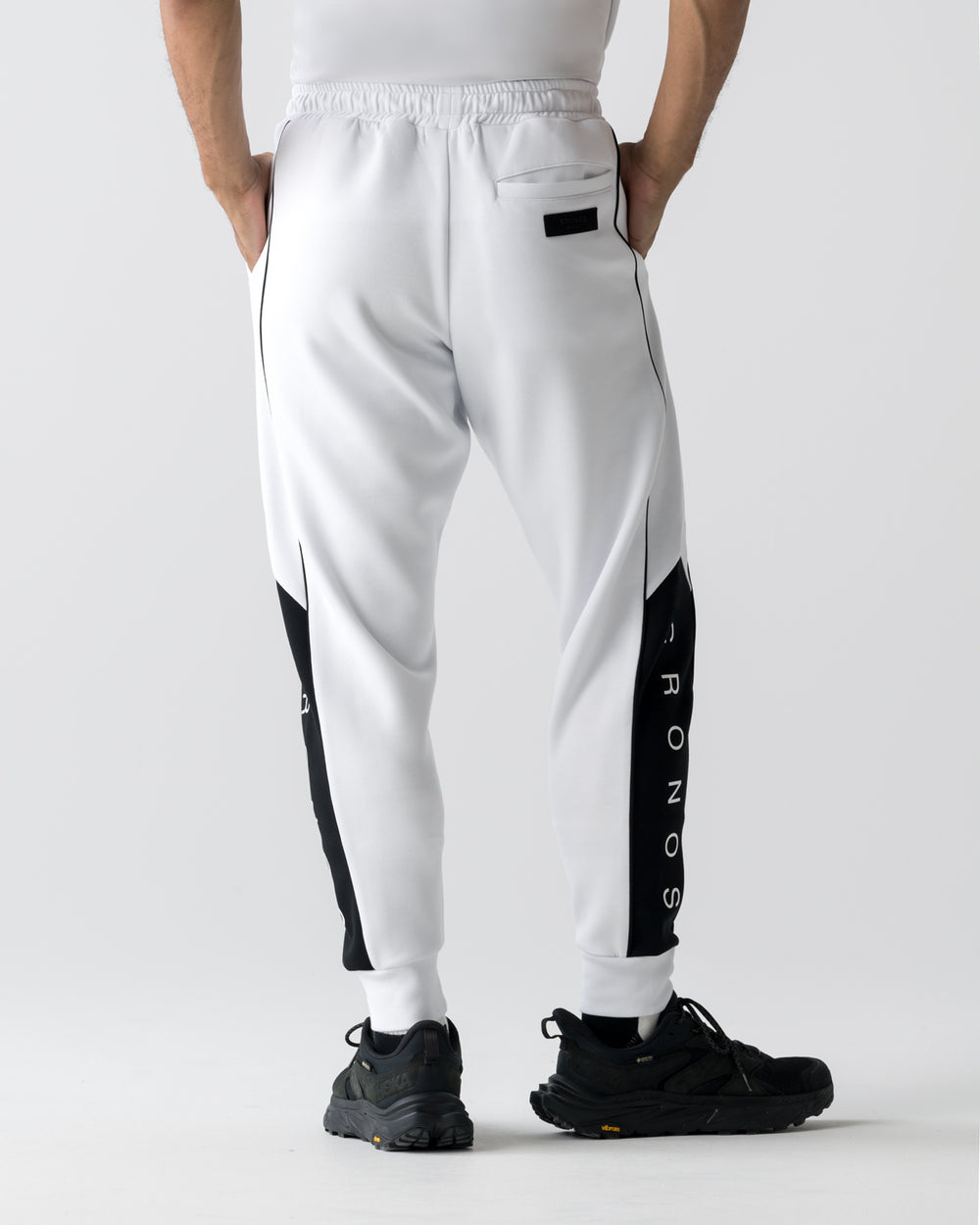 CRONOS ANGLE PANTS【白色】