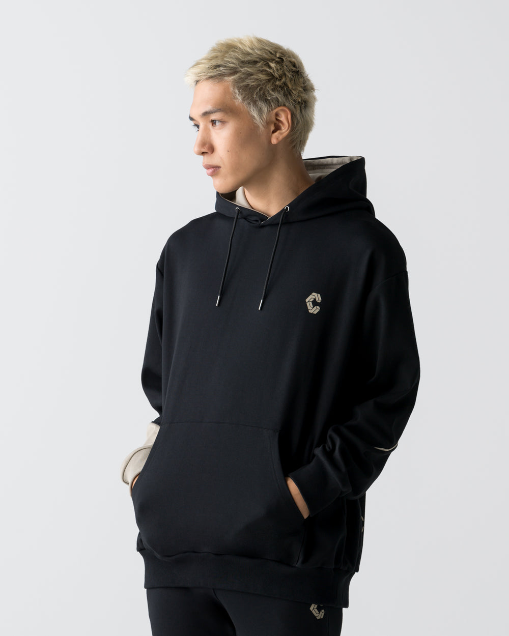 CRONOS SEGMENT HOODIE【BLACK×GREIGE】