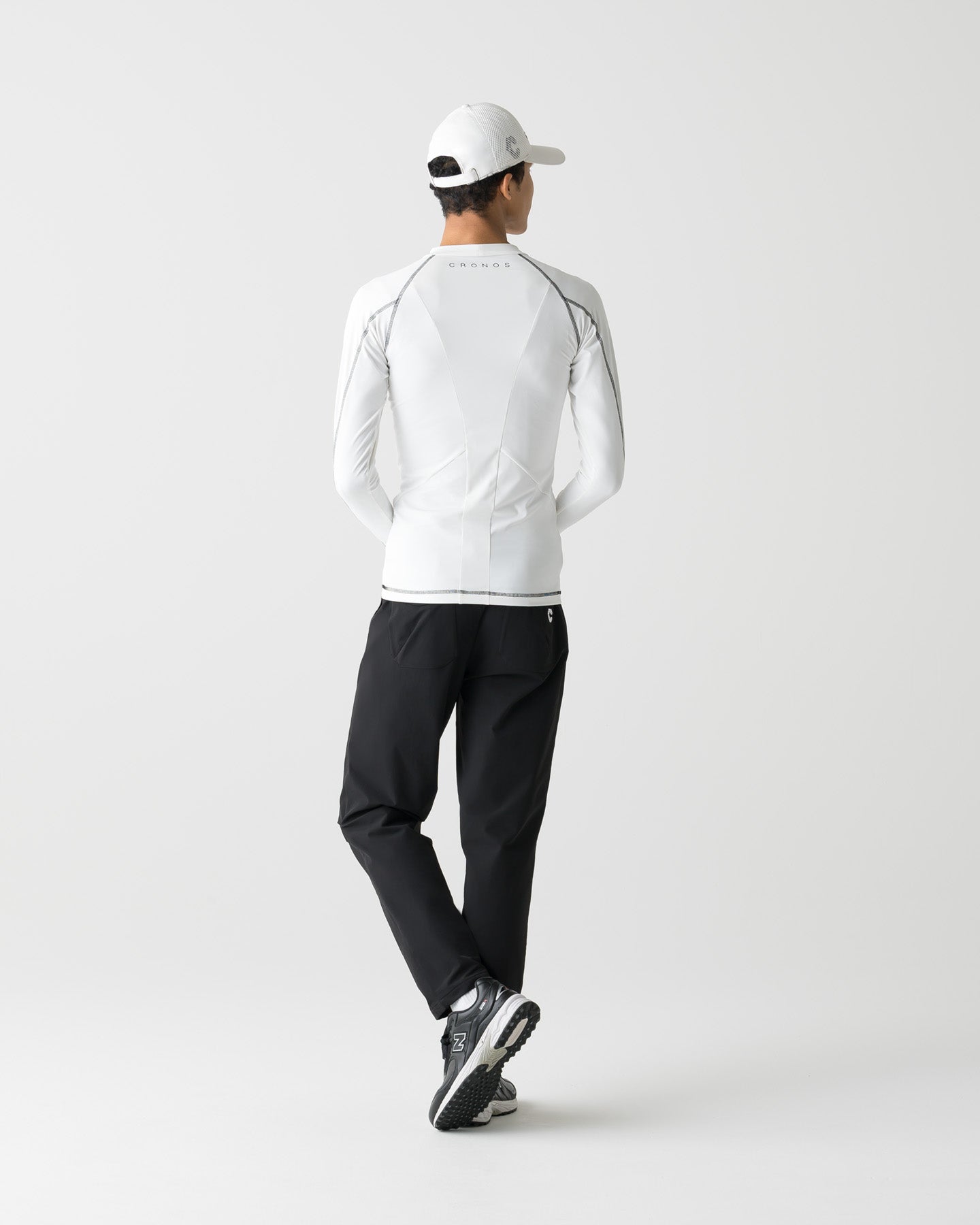 CRONOS BLACK BRUSHED MOCK NECK【WHITE】