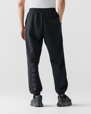 CRONOS BLACKLETTER SOFT MOTION SWEAT PANTS【BLACK】
